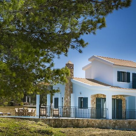 Seirios Luxury Villa Svoronata Exterior foto